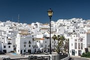 Cesta pokračuje přes bělostné městečko Vejer de la Frontera.