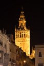 Loučíme se s okouzlující Sevillou i krásnou věží Giraldou.